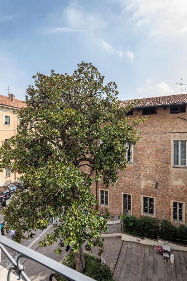 30Cavour Luxury Suites Pavia Buitenkant foto